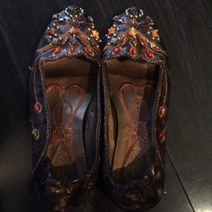 Pretty flats size 9 beaded new w o box